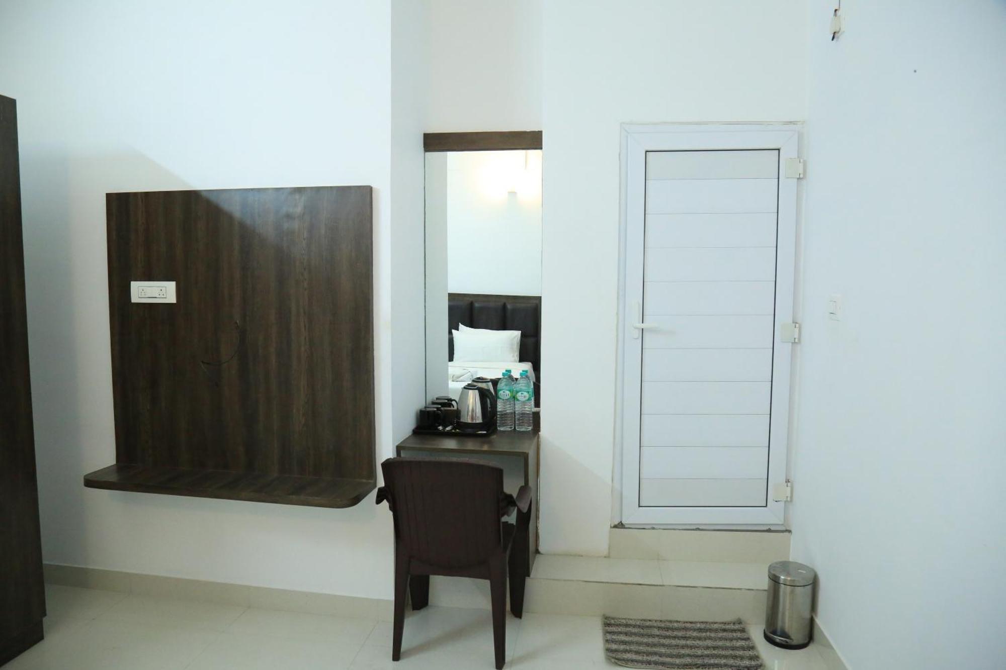 Christian Guest House Vellore Exterior photo